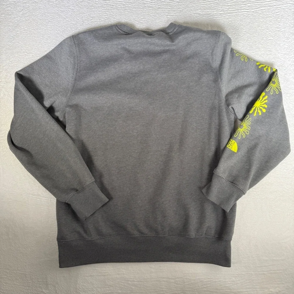 The North Face Camp‎ Good Times Gray Neon Yellow Graphic Crewneck Sweatshirt M